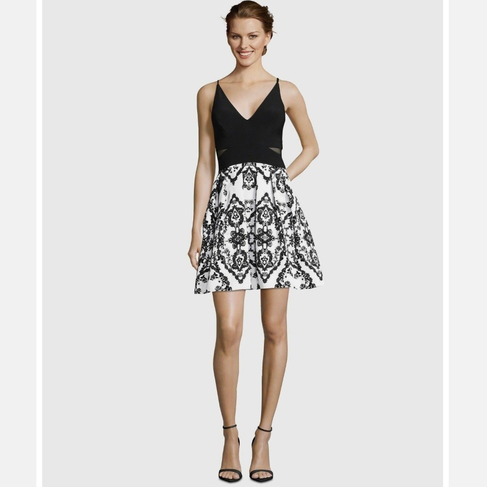 Xscape Embellished Fit and Flare Dress Women’s Size 10 Party Mini Y2K